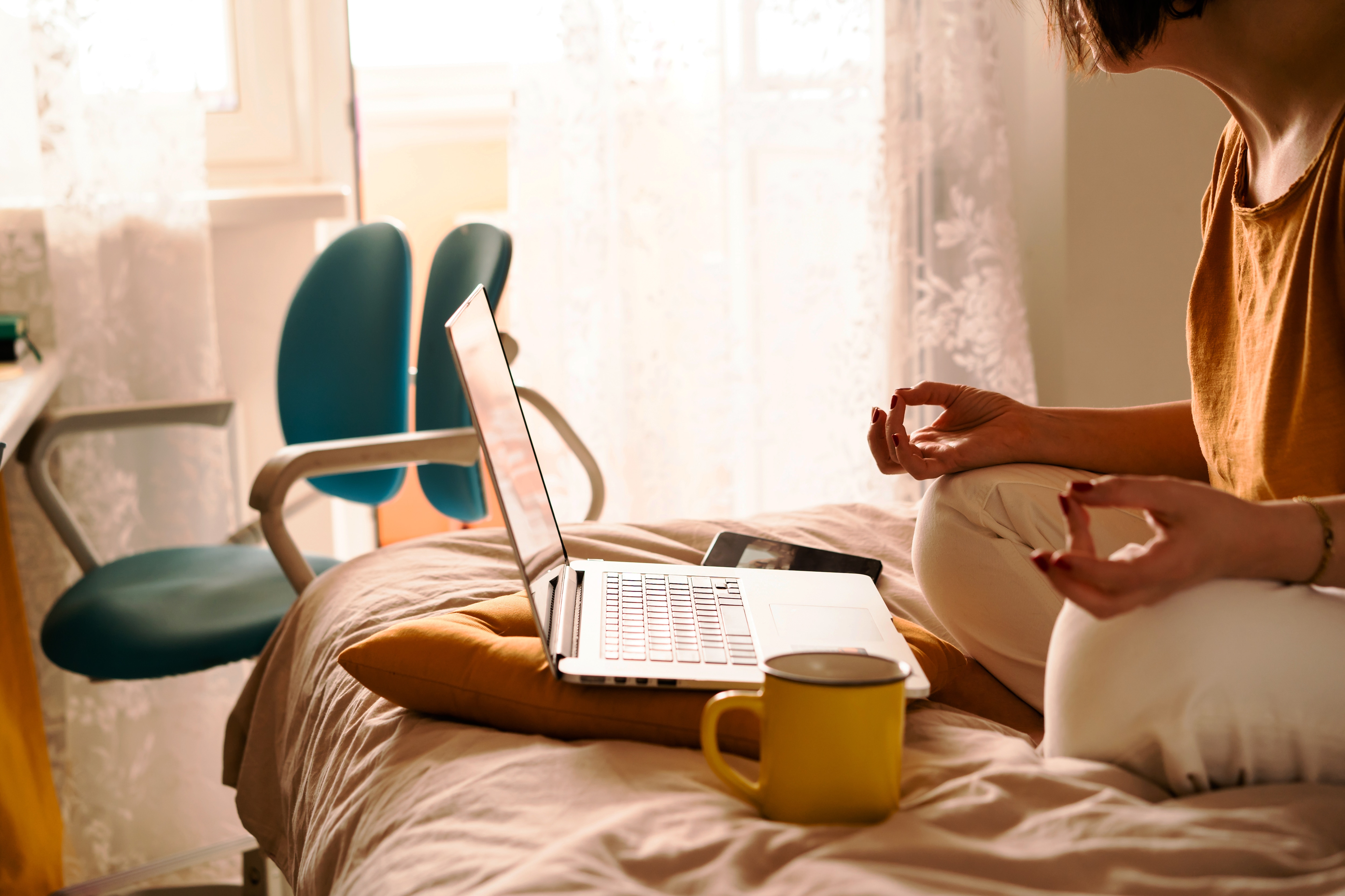 woman meditation at her laptop